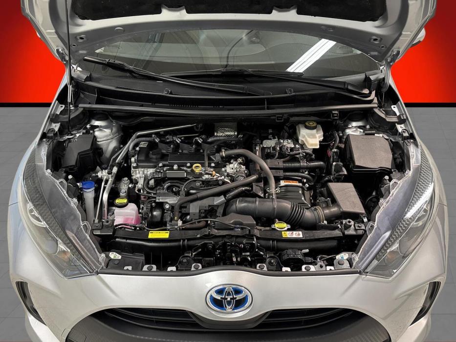 TOYOTA Yaris 2024