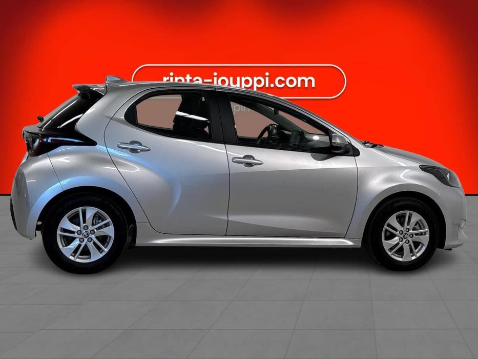 TOYOTA Yaris 2024