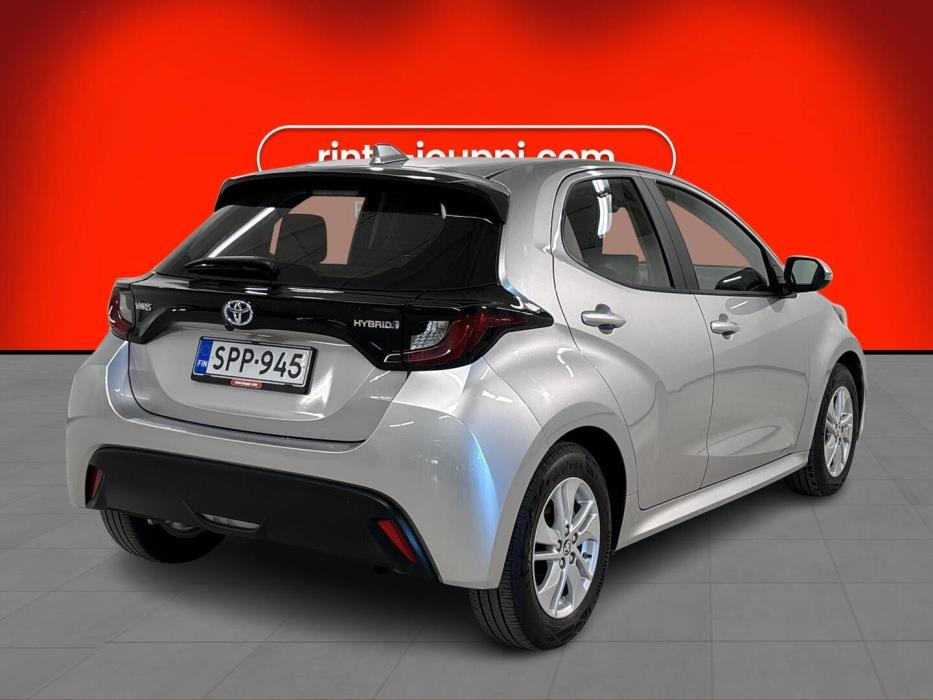 TOYOTA Yaris 2024