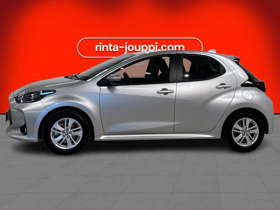 TOYOTA Yaris 2024