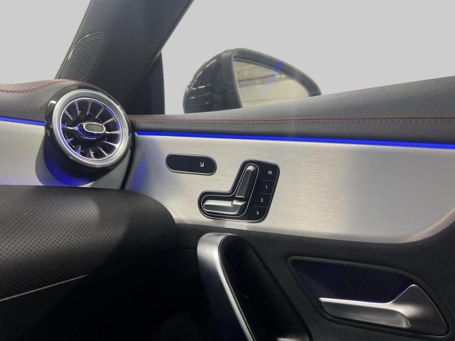 MERCEDES-BENZ CLA 2023