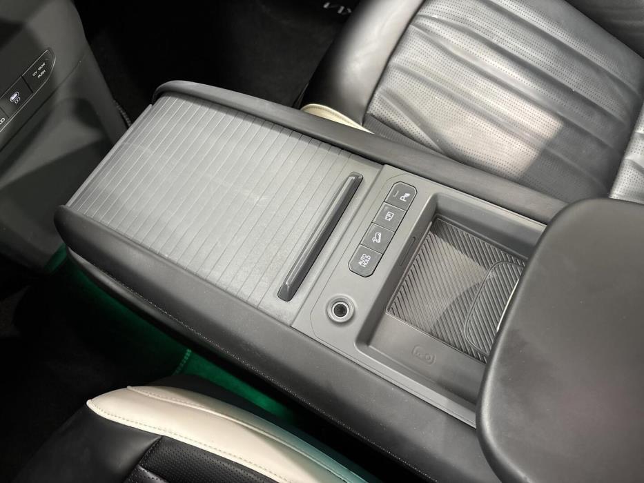 KIA EV9 2024