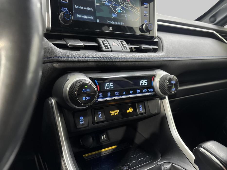 TOYOTA RAV4 2020