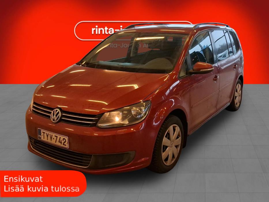 VOLKSWAGEN Touran 2013