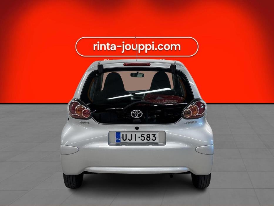TOYOTA AYGO 2010