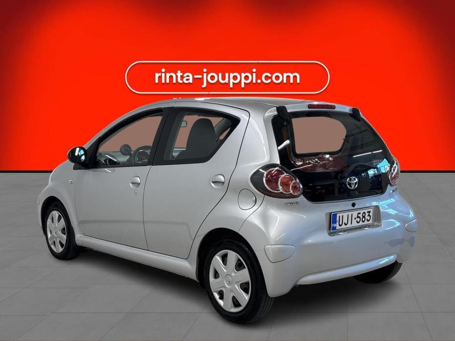 TOYOTA AYGO 2010
