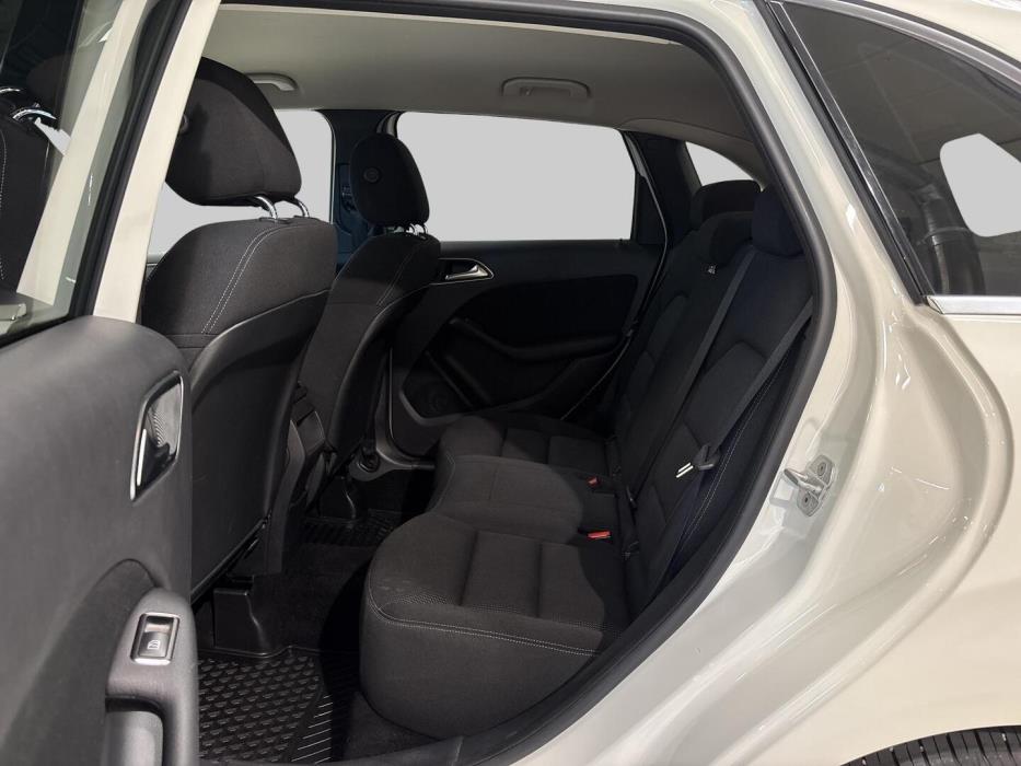 MERCEDES-BENZ B 2014