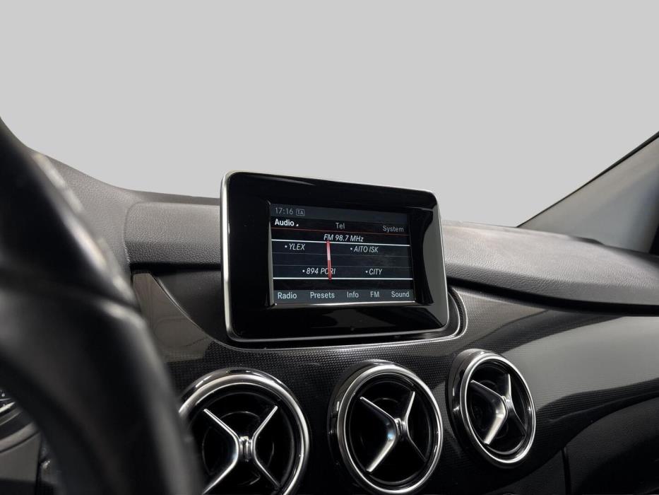 MERCEDES-BENZ B 2014