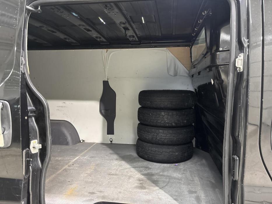 NISSAN Primastar 2012