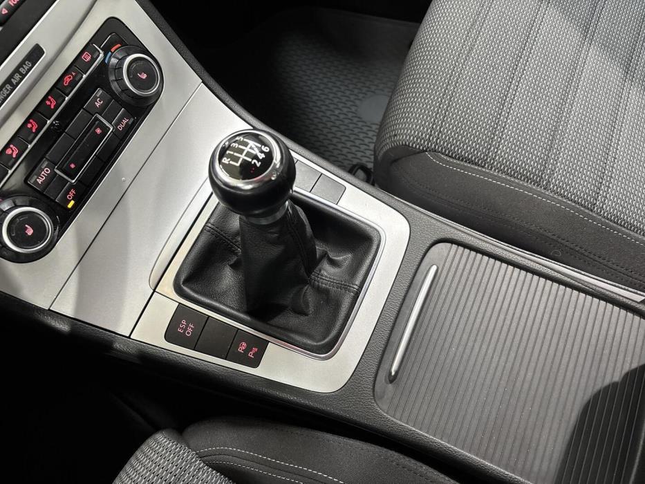 VOLKSWAGEN Passat CC 2009