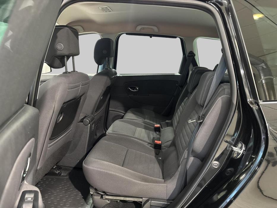 RENAULT Grand Scenic 2015