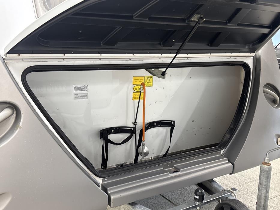 HYMER Eriba Nova 2000
