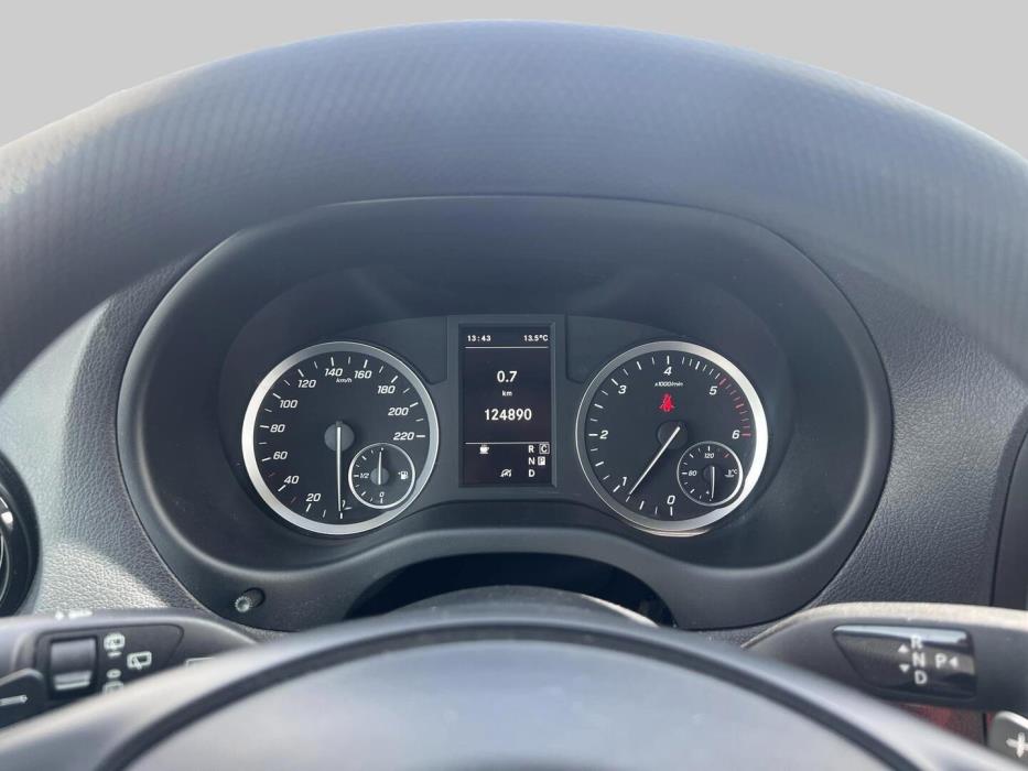 MERCEDES-BENZ VITO 2022