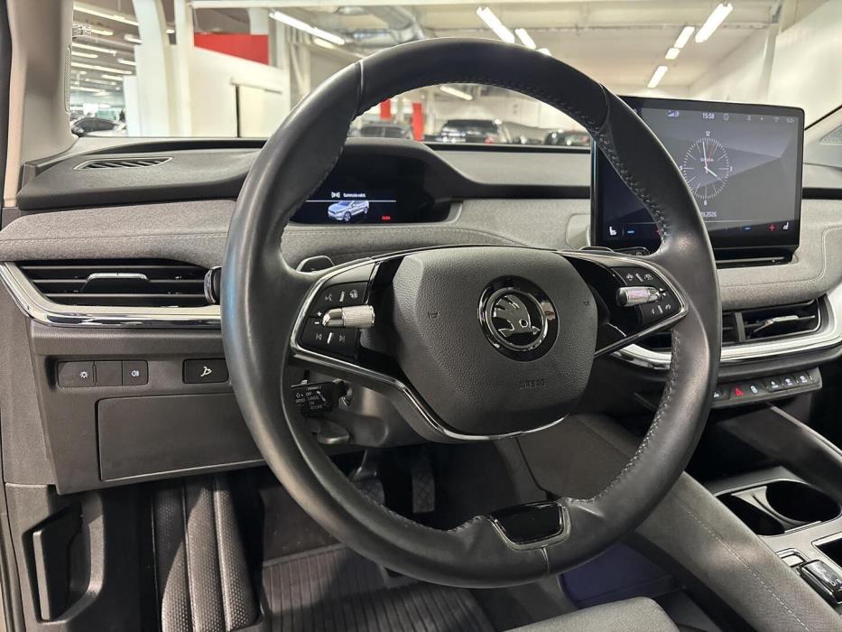 SKODA Enyaq 2023