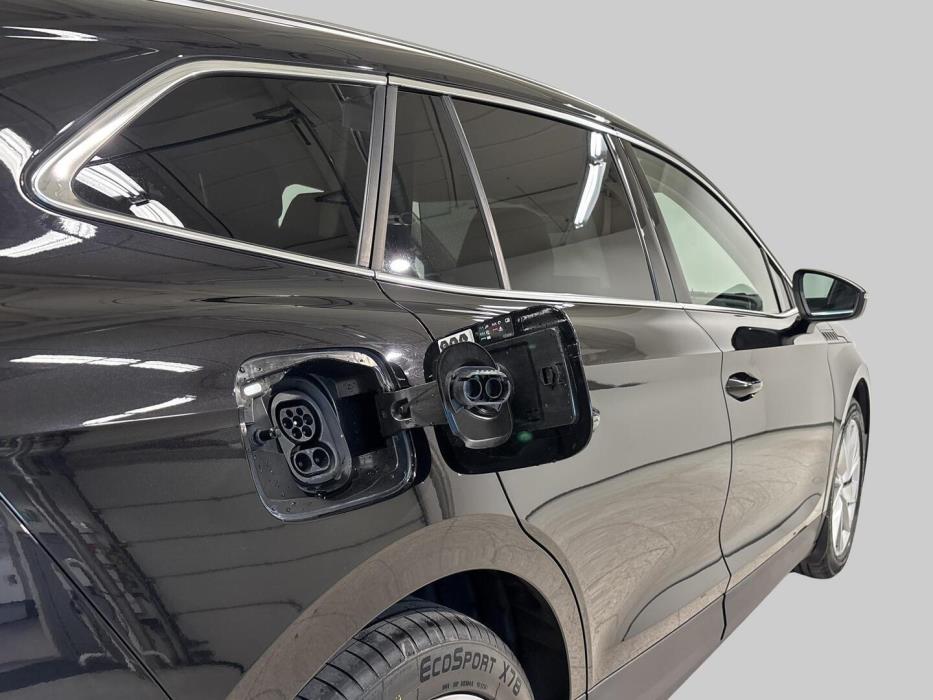 SKODA Enyaq 2023