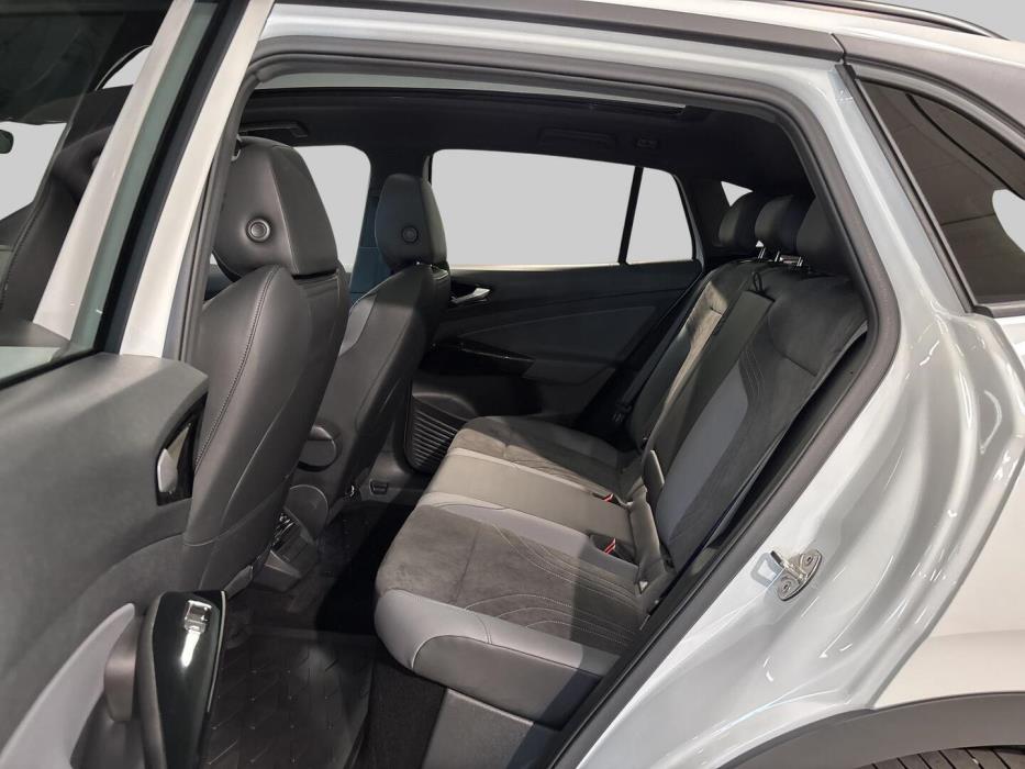 VOLKSWAGEN ID.4 2025
