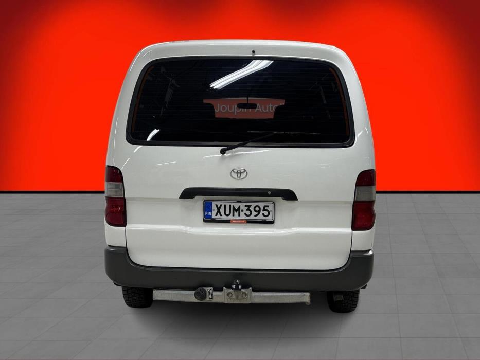 TOYOTA Hiace 2008