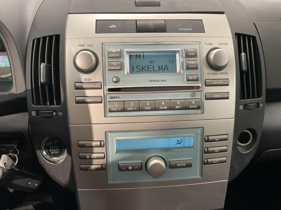 TOYOTA Corolla Verso 2007