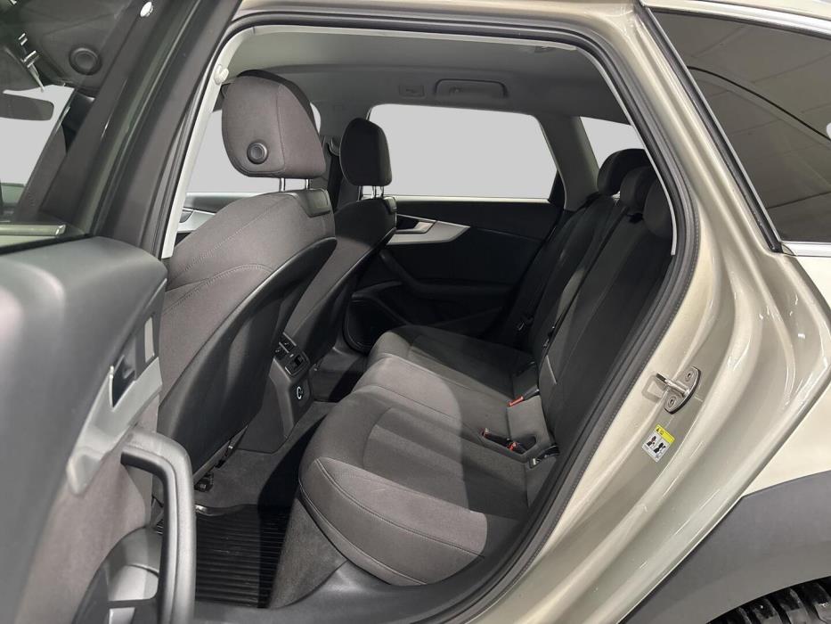 AUDI A4 allroad quattro 2017