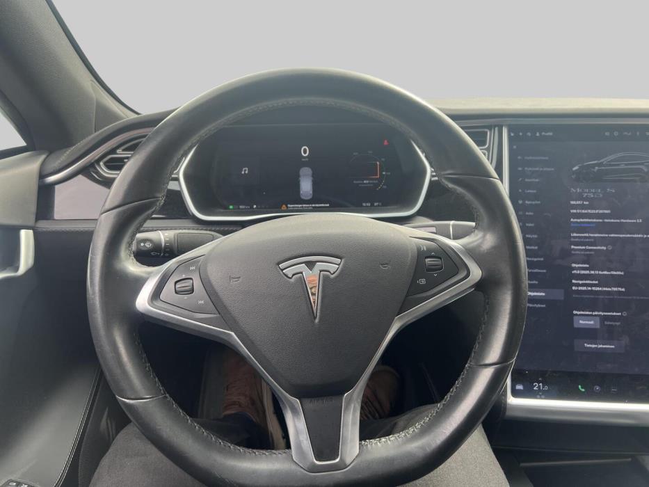 TESLA Model S 2018