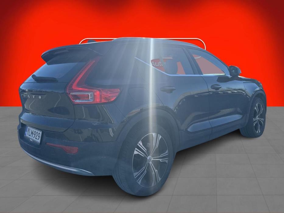 VOLVO XC40 2021