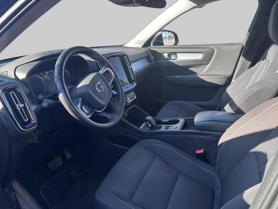 VOLVO XC40 2021