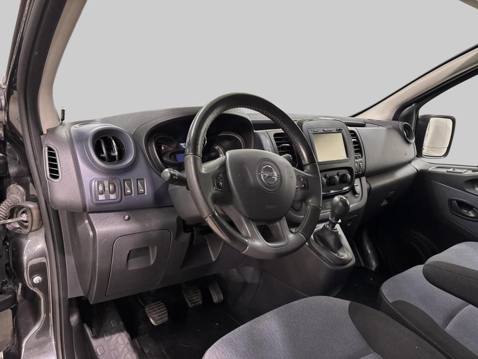 OPEL Vivaro 2016