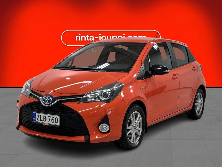 TOYOTA Yaris 2016