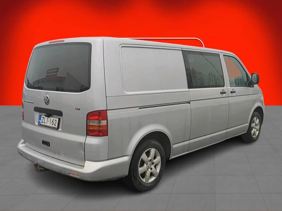 VOLKSWAGEN Transporter 2005