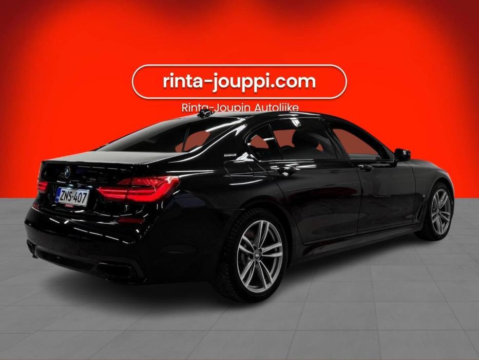 BMW 740 2017