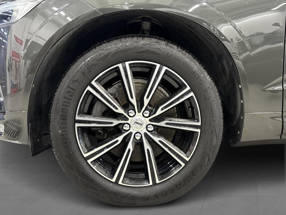 VOLVO XC60 2018