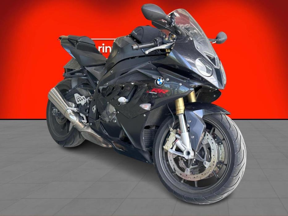 BMW S 2011