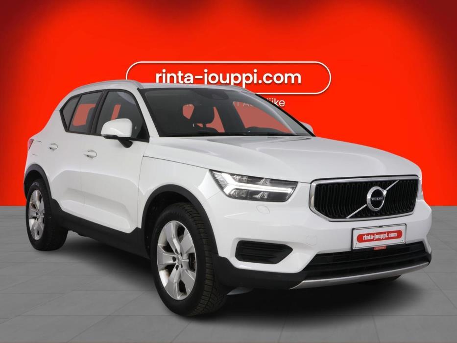 VOLVO XC40 2019
