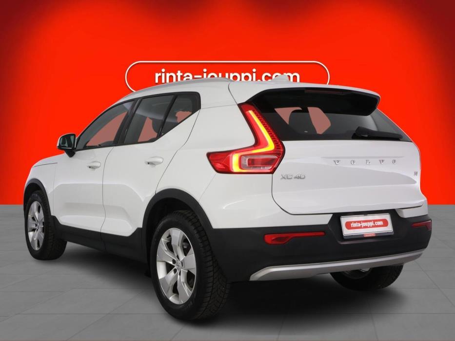 VOLVO XC40 2019