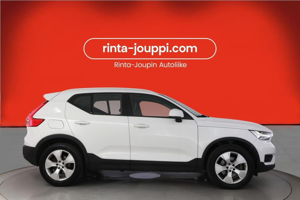 VOLVO XC40 2019