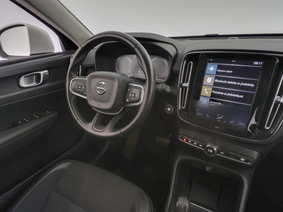 VOLVO XC40 2019
