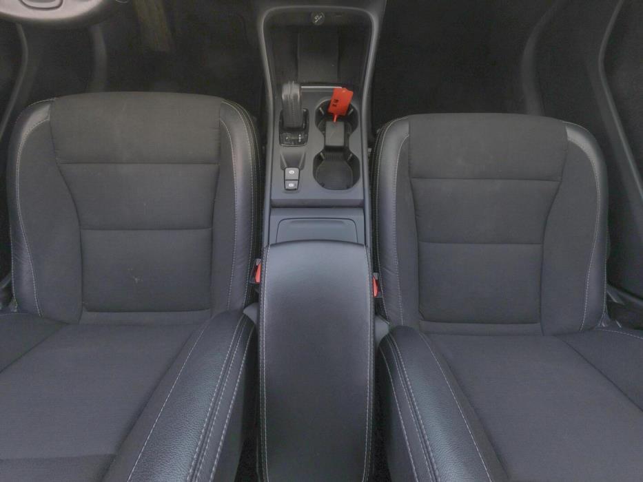 VOLVO XC40 2019
