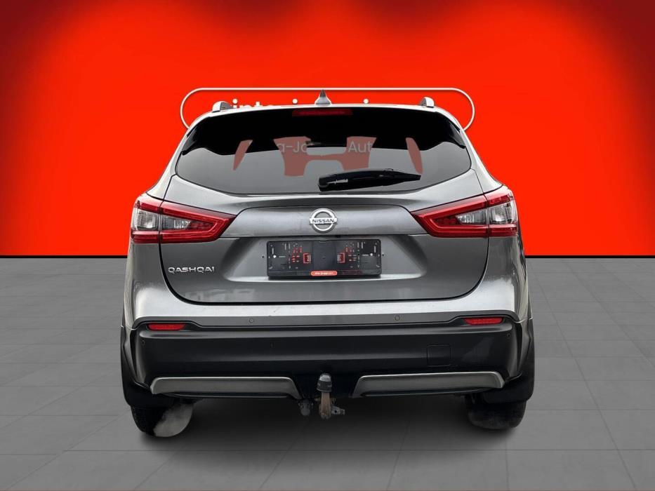 NISSAN QASHQAI 2018
