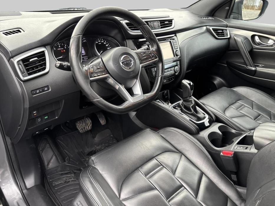 NISSAN QASHQAI 2018