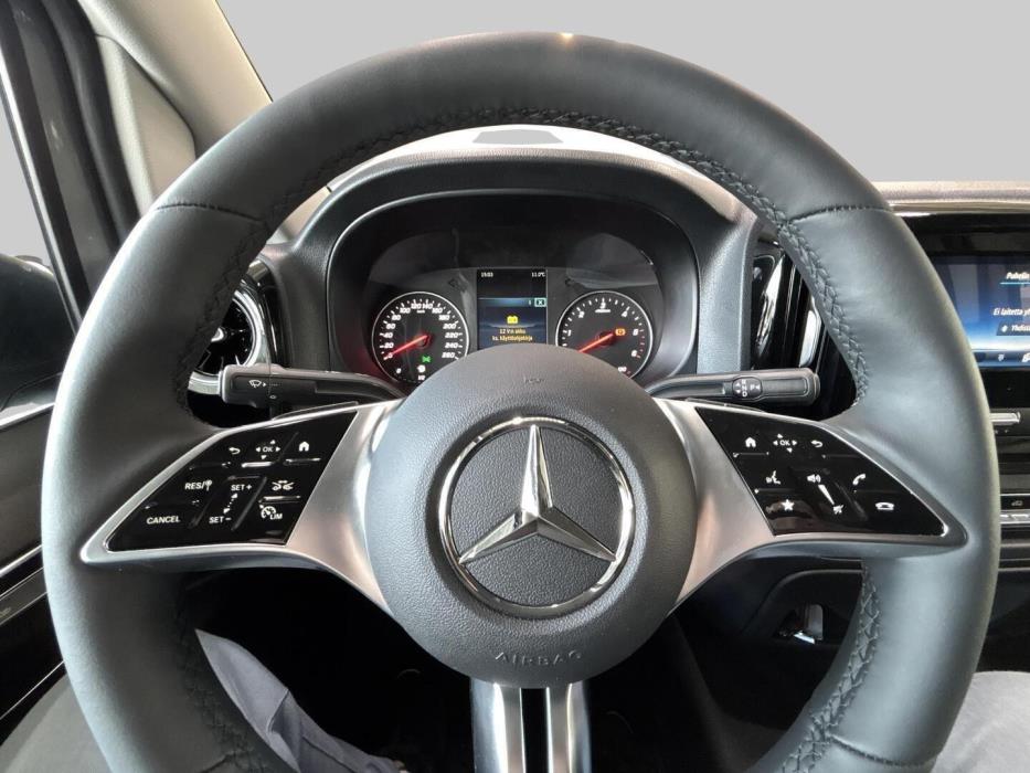 MERCEDES-BENZ VITO 2025