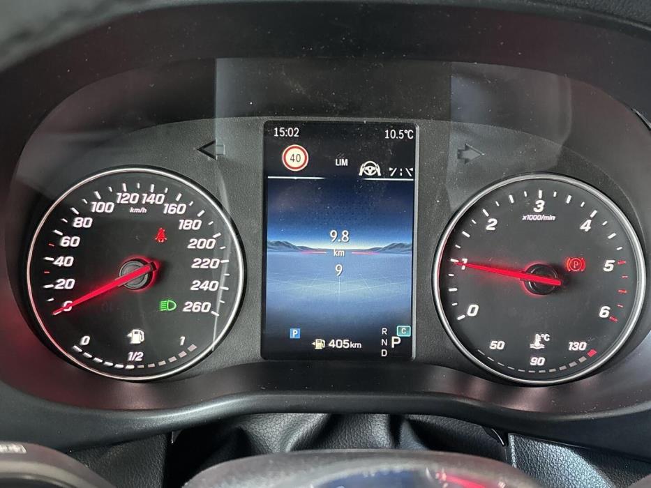 MERCEDES-BENZ VITO 2025