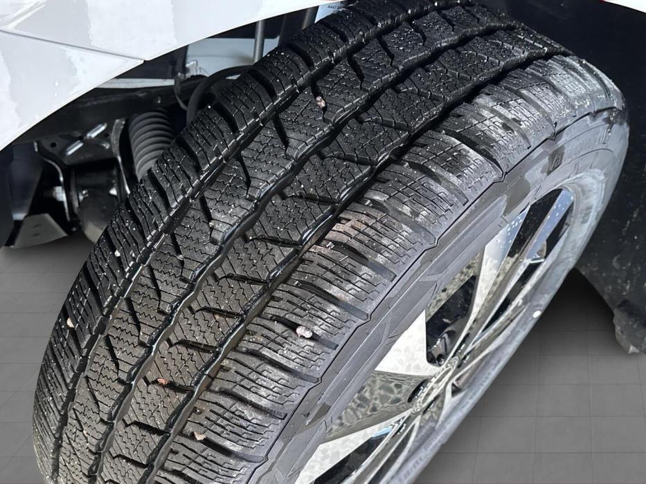 MERCEDES-BENZ VITO 2025