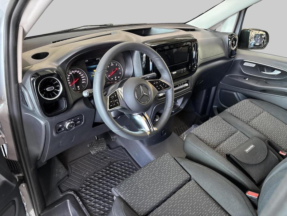 MERCEDES-BENZ VITO 2025