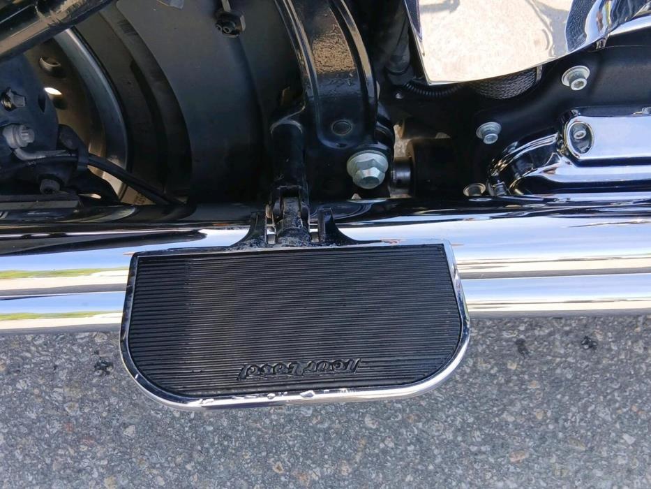 HARLEY-DAVIDSON SOFTAIL 2013