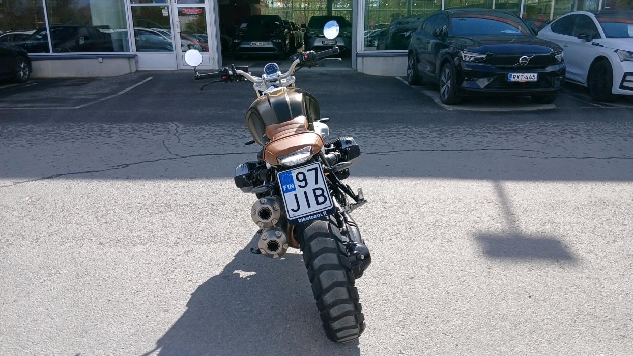 BMW R 2021