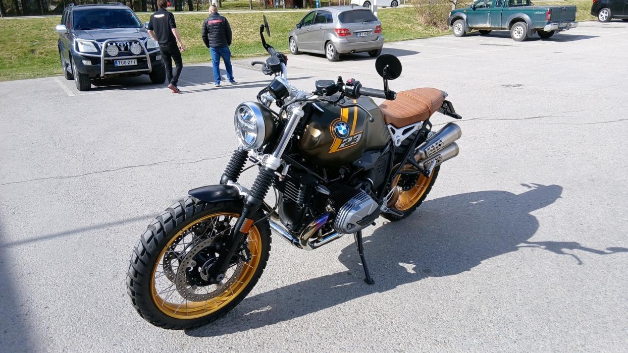 BMW R 2021