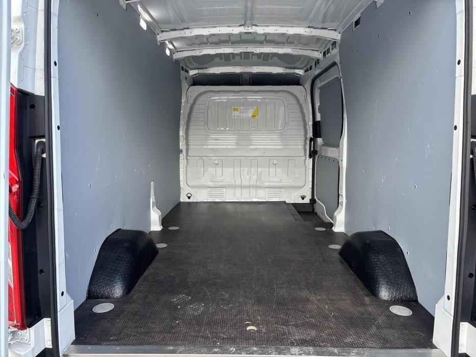 MAXUS DELIVER 9 2022