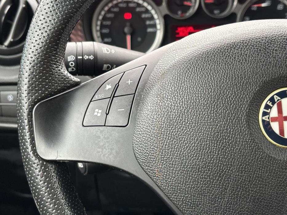 ALFA ROMEO Mito 2012