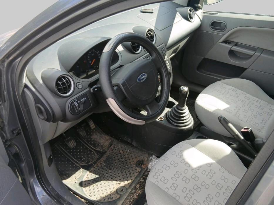 FORD Fiesta 2003