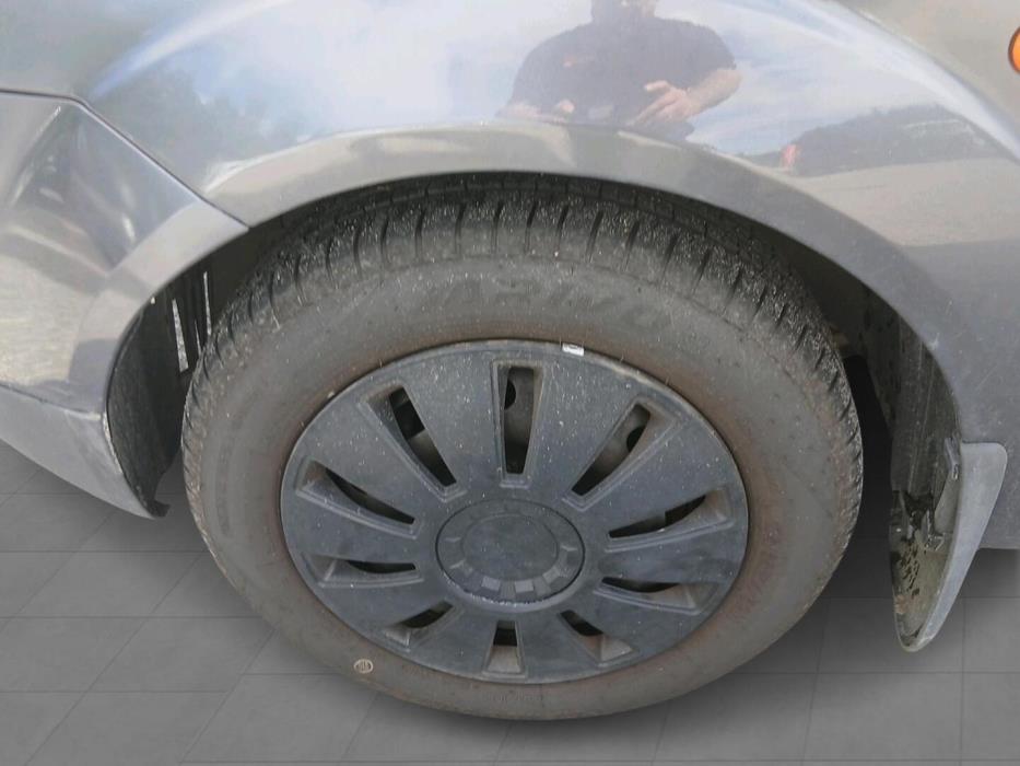 FORD Fiesta 2003